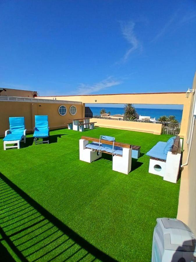 Penthouse 80qm, Zusaetzlich 80 Qm Private Terrasse, 60 M Zum *